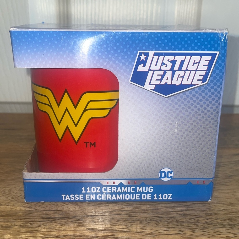 ❤️Wonder Woman Justice League DC Comics Mug, New in Box